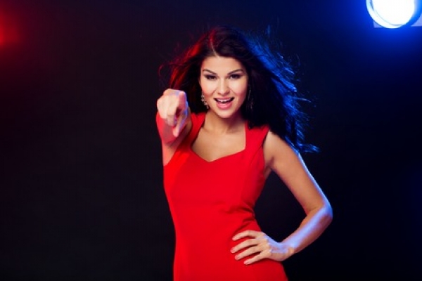 150 ezer Ft órabéres escort munkák!