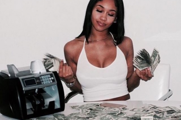 Erotikus munka bevállalós csajoknak!